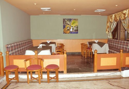 Grand Continental Hotel Allāhābād Junction Exterior foto